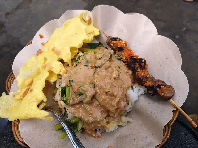 Pecel Telur
